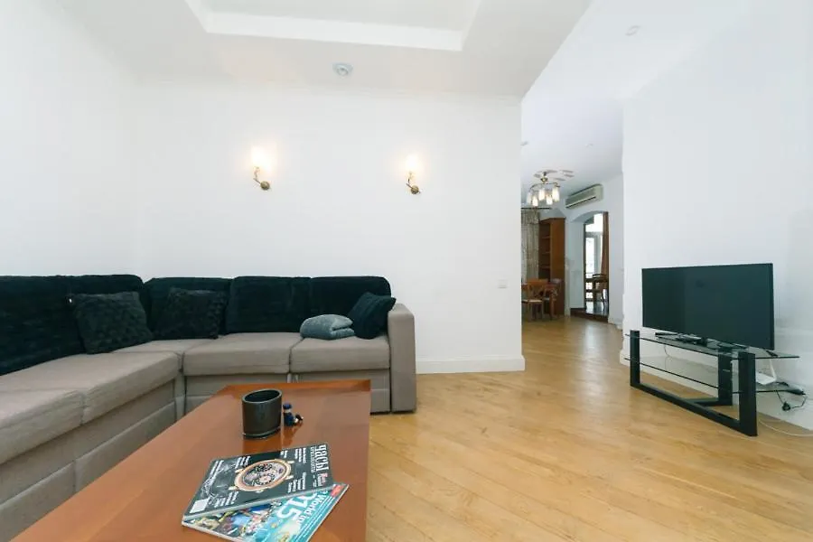 Apartment On Mala Zhytomyrska Street 17 Kyiv