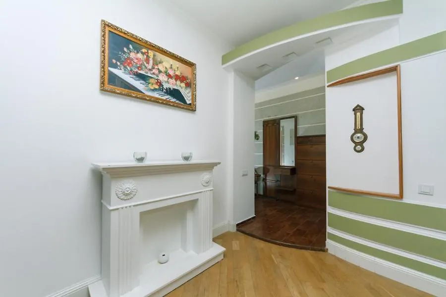 Apartment On Mala Zhytomyrska Street 17 Kyiv